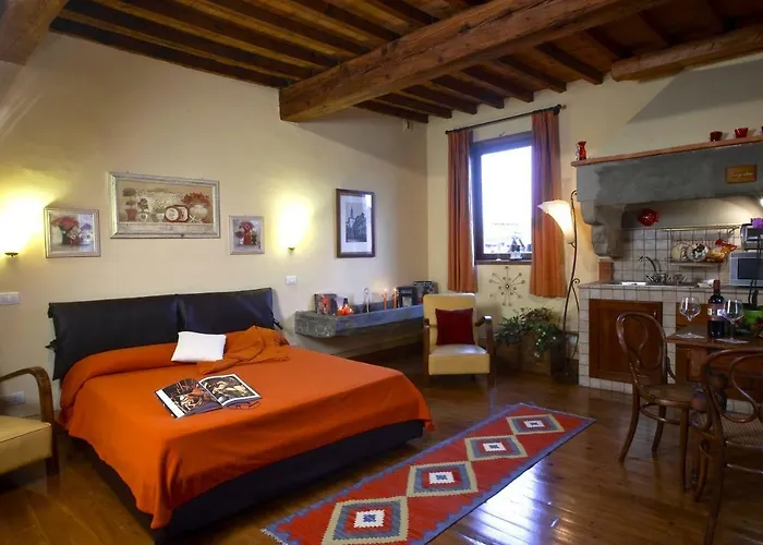 Palazzo Uguccioni Apartments